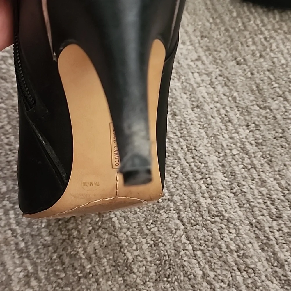 Vince Camuto Vesela Dress Booties Size 7.5